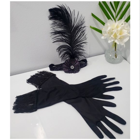 Flapper Girl Halloween Costume - Picture 2 of 5